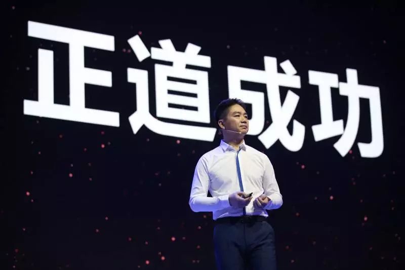 楚悅顧臣爵最新章節，情感與命運的交織