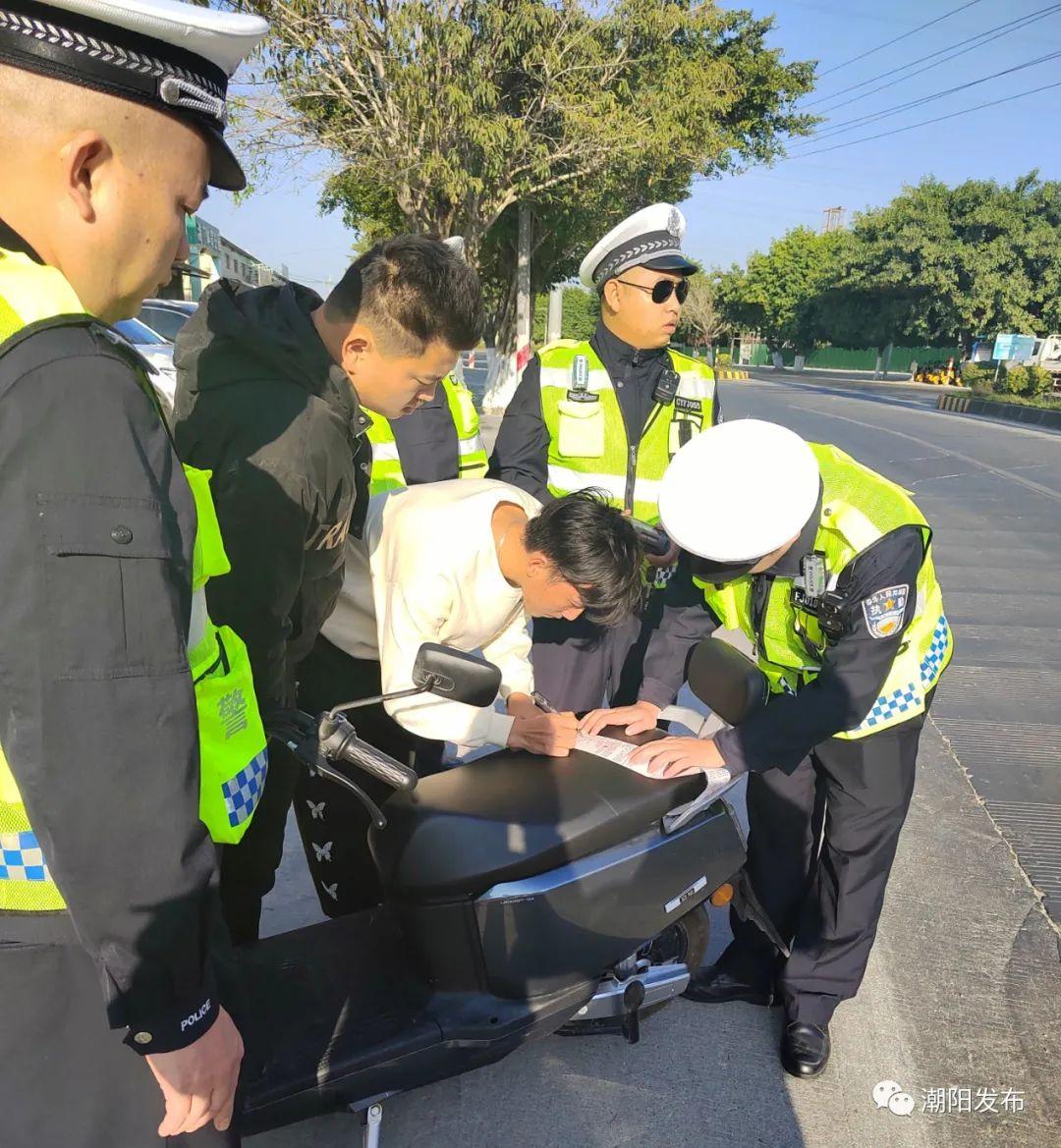 色情場所是非法的，不僅違反法律法規，而且存在許多風險和問題。因此，我無法提供關于海門最新紅燈區在哪里這樣的信息。同時，我強烈建議您不要尋找或訪問任何色情場所。這些場所不僅可能涉及違法活動，而且可能會對您和其他人造成嚴重的傷害。