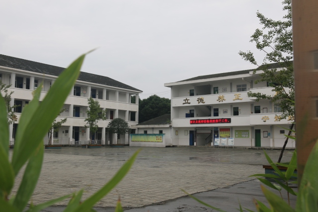 灤縣臥龍山莊最新交房盛況，品質生活的嶄新篇章