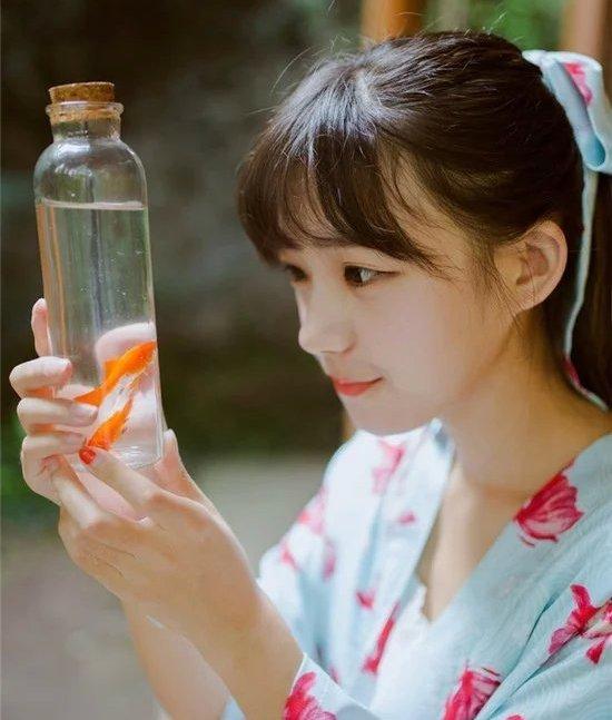 QQ女頭個性網最新版，時尚潮流與個性化表達的完美結合